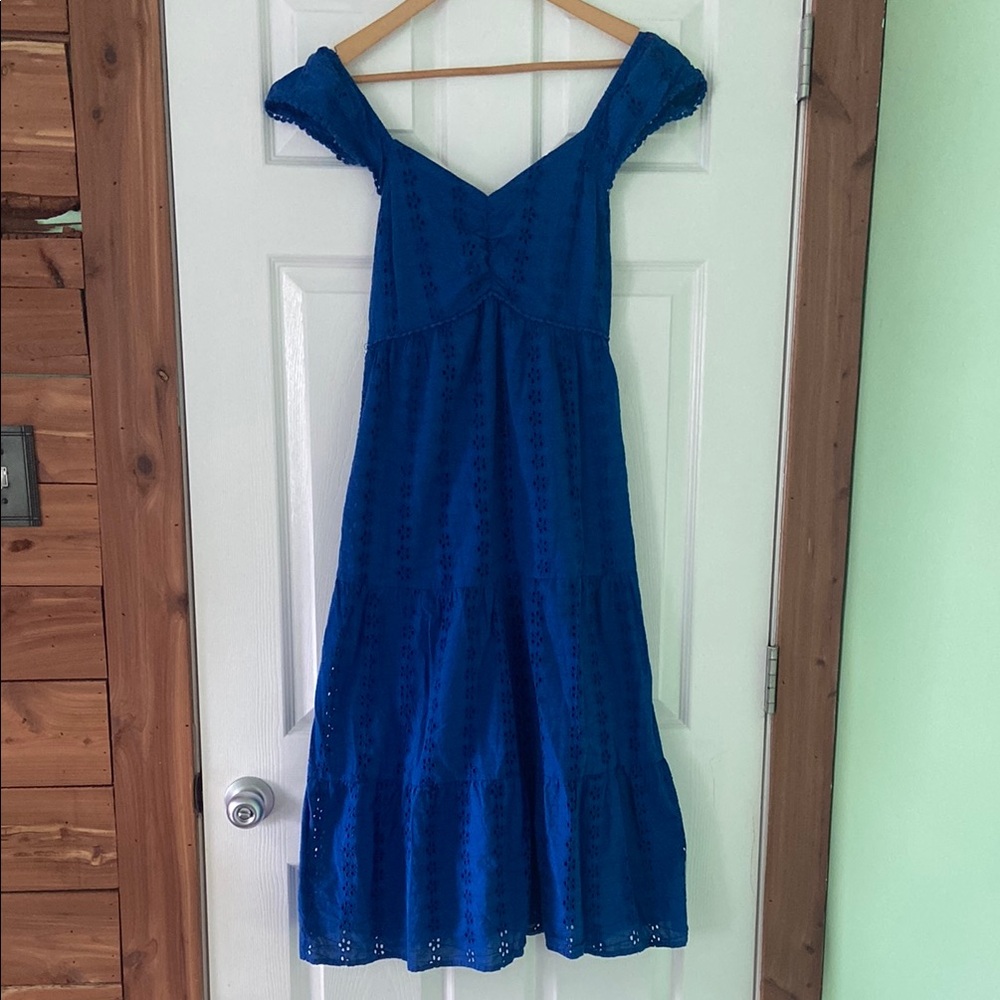 Over the Shoulders Lace Dress Size M